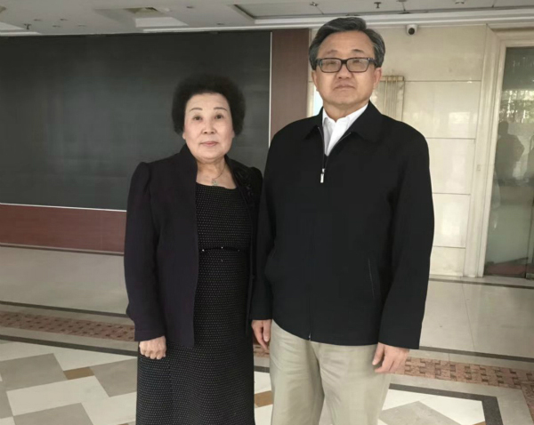 白癜風(fēng)專家成愛(ài)華與劉振民會(huì)談